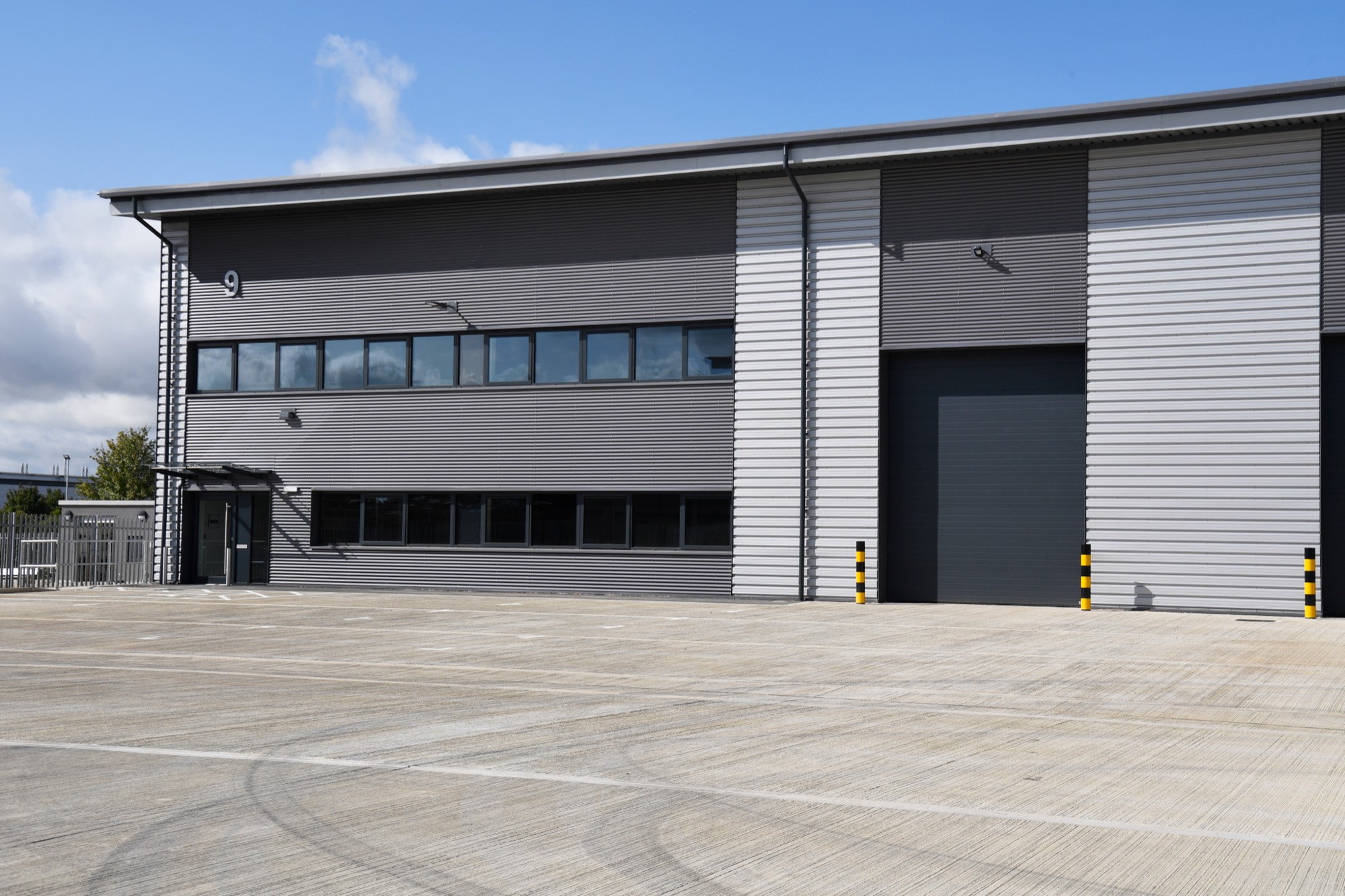 Industrial unit at Windrush Park