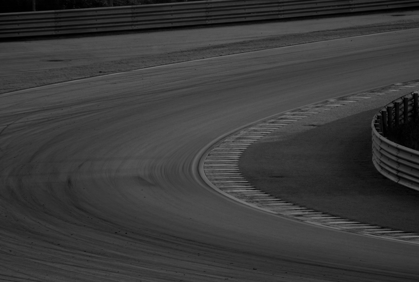 Racing circuit